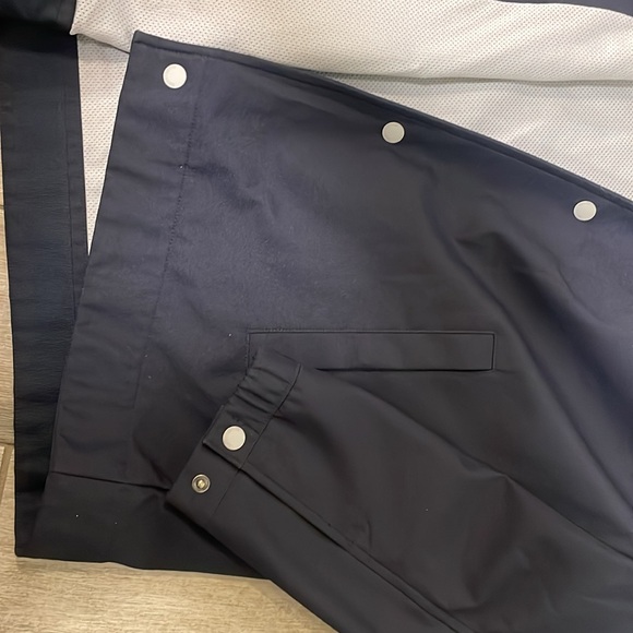 Roamers and Seekers Rain Jacket Dark Blue Medium - Picture 5 of 9